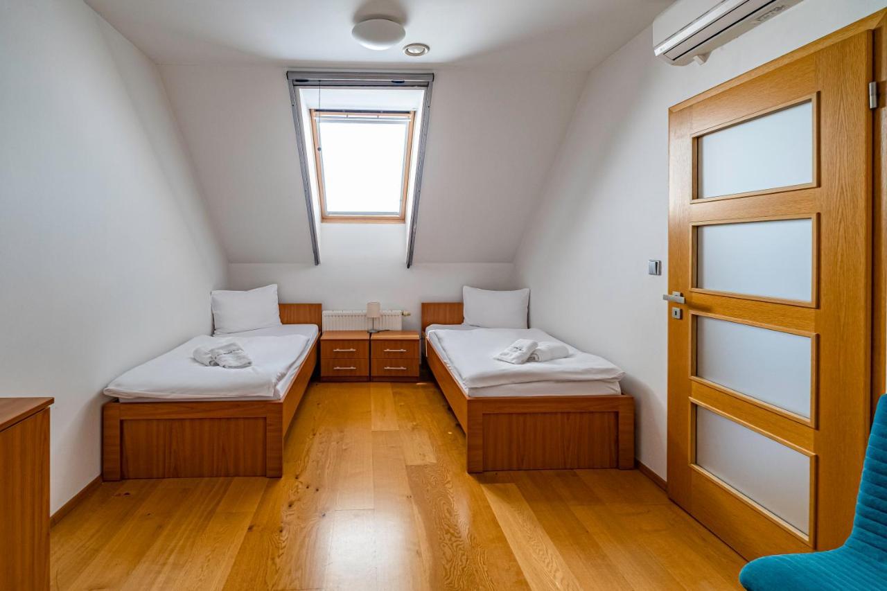 לדניצה Relax Hotel Stork מראה חיצוני תמונה