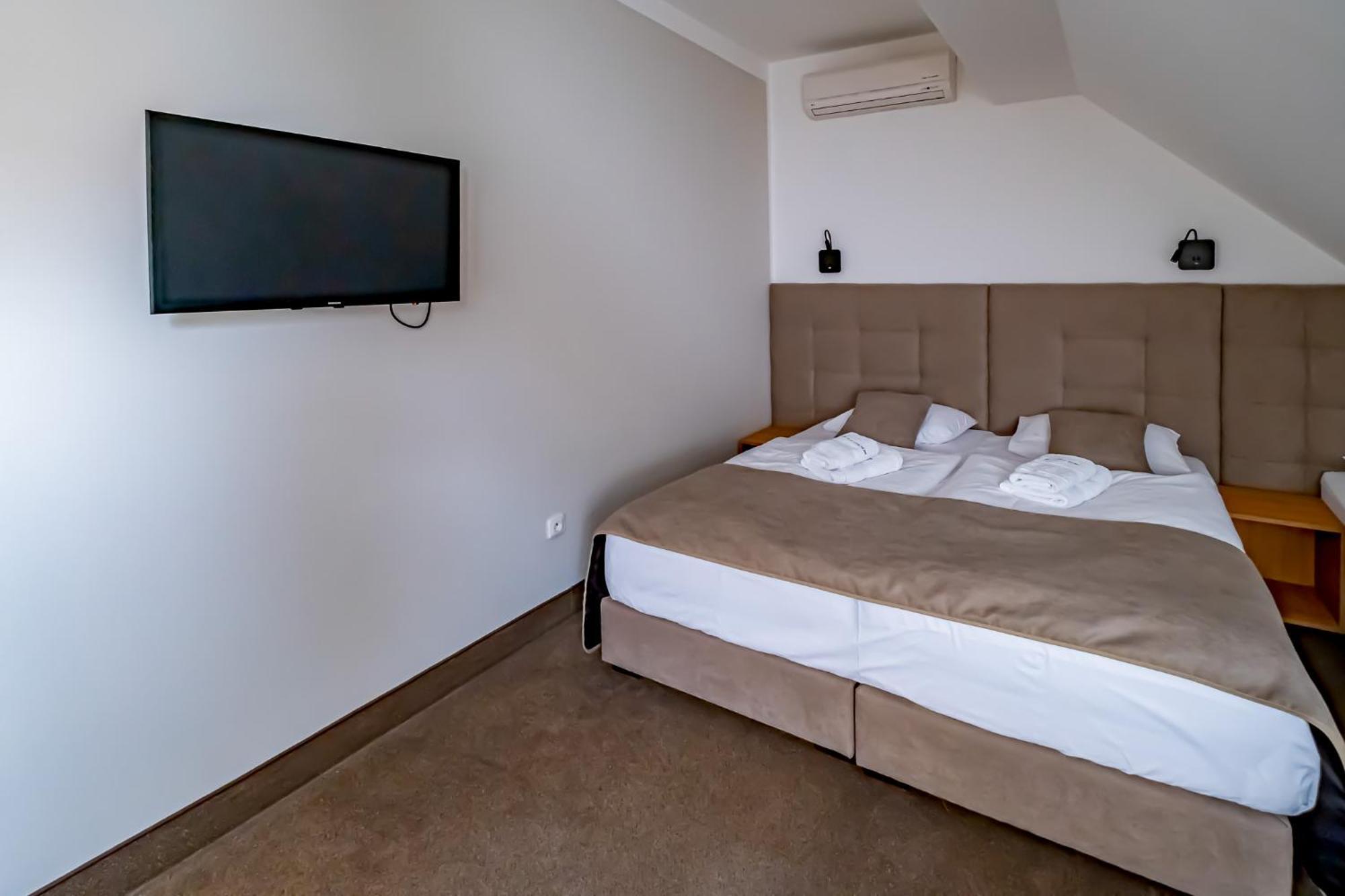 לדניצה Relax Hotel Stork מראה חיצוני תמונה